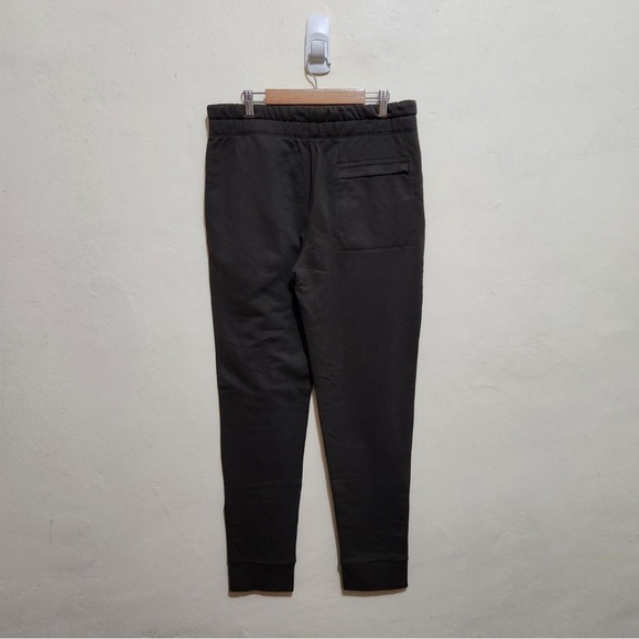 Uniqlo x Lemaire men’s black joggers - Picture 2 of 6